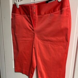 Worthington Coral Capri Pants
